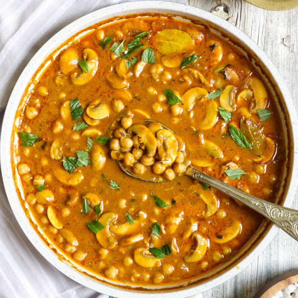 Mushroom and Chickpea Curry – YVAS